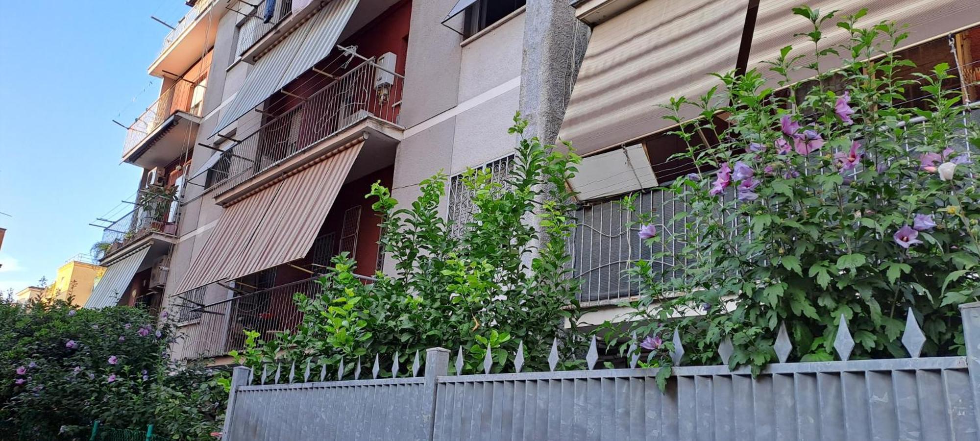 Casa Azalee Apartment Rome Bagian luar foto